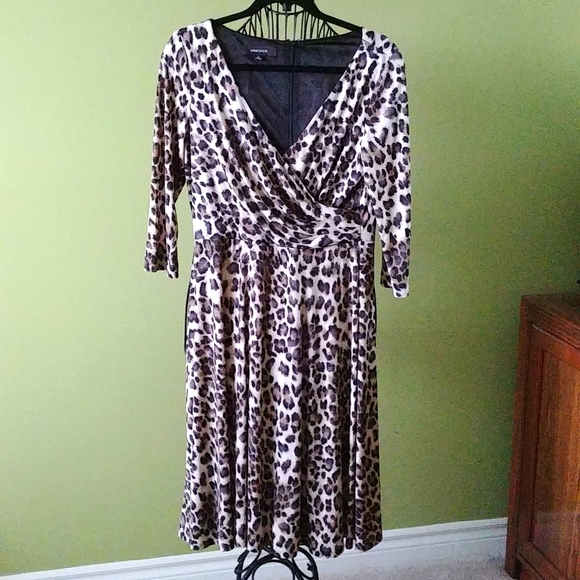 Jones & Company Dresses & Skirts - Great condition like new  dress size 12 "JONES & CO"